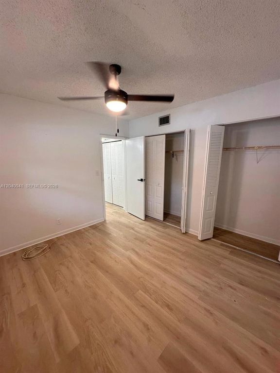 1035 Country Club Dr 102, Margate, FL 33063
