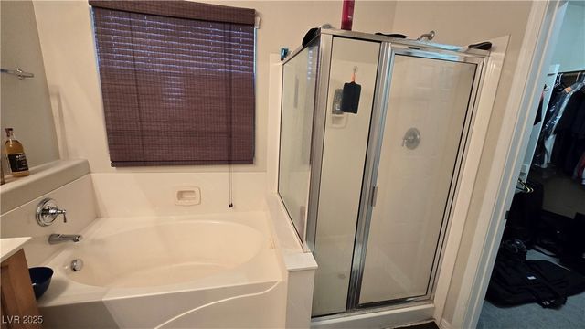 8824 Martin Downs Place, Las Vegas, NV 89131