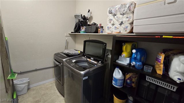 8824 Martin Downs Place, Las Vegas, NV 89131