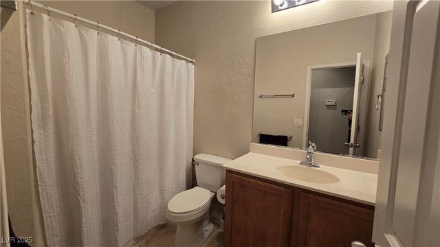 8824 Martin Downs Place, Las Vegas, NV 89131