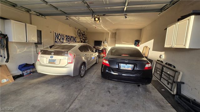 8824 Martin Downs Place, Las Vegas, NV 89131