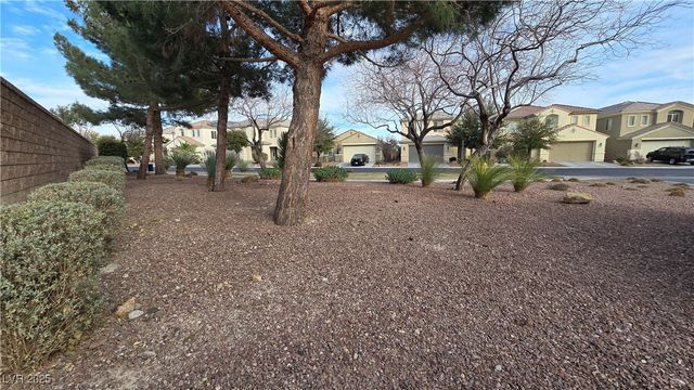 8824 Martin Downs Place, Las Vegas, NV 89131