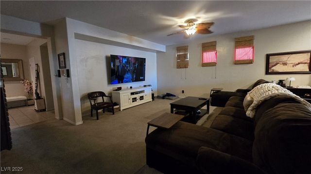 8824 Martin Downs Place, Las Vegas, NV 89131