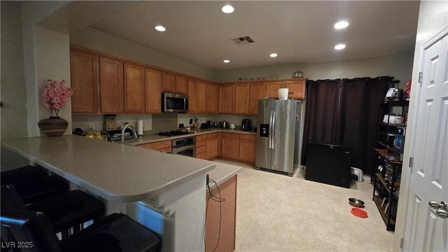 8824 Martin Downs Place, Las Vegas, NV 89131