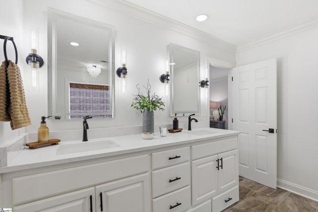 420 S Oakley Lane, Spartanburg, SC 29301