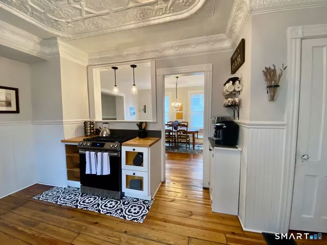 27 Quintard Avenue 1, Norwalk, CT 06854