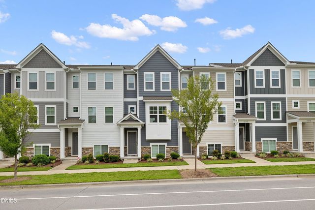 6638 Perry Creek Road, Raleigh, NC 27616