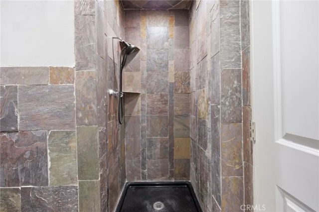 19238 Strathern, Reseda, CA 91335