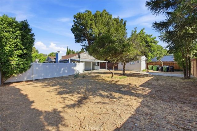 19238 Strathern, Reseda, CA 91335