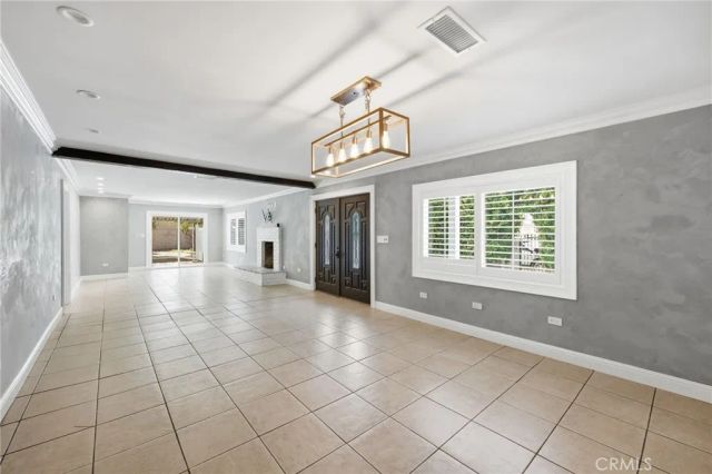 19238 Strathern, Reseda, CA 91335