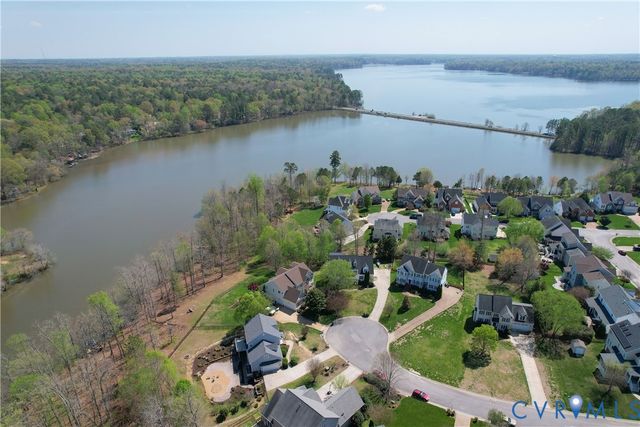 14400 Fountain View Dr, Midlothian, VA 23112