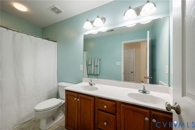 14400 Fountain View Dr, Midlothian, VA 23112