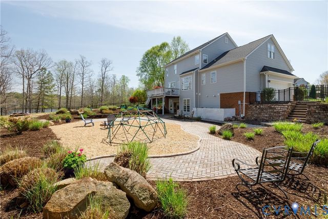 14400 Fountain View Dr, Midlothian, VA 23112