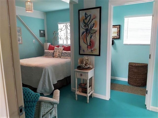 4123 Hardin Drive, Galveston, TX 77554