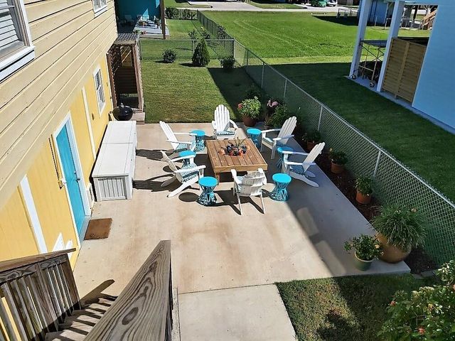 4123 Hardin Drive, Galveston, TX 77554