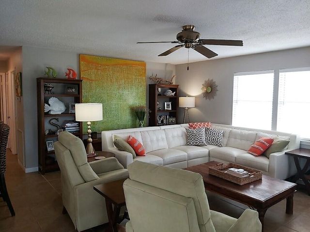 4123 Hardin Drive, Galveston, TX 77554