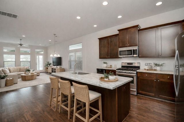 814 W 26th Street A, Houston, TX 77008