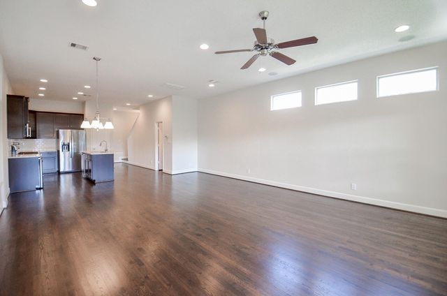 814 W 26th Street A, Houston, TX 77008