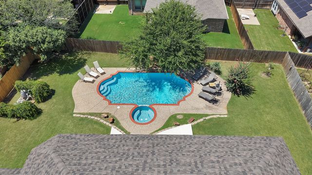 111 Honeysuckle Drive, Justin, TX 76247