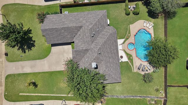 111 Honeysuckle Drive, Justin, TX 76247