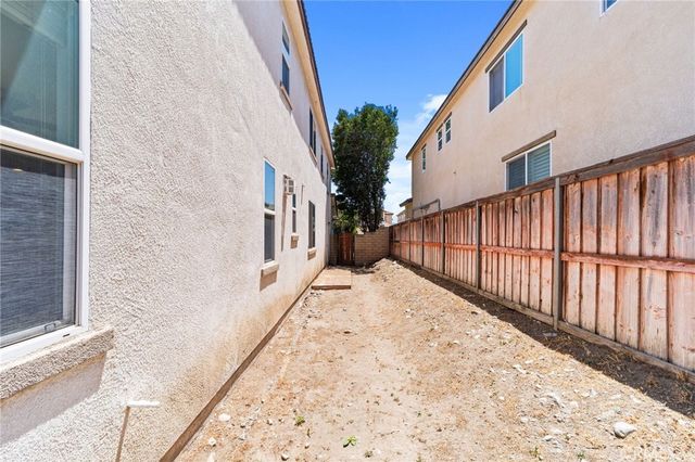 3900 Obsidian, San Bernardino, CA 92407