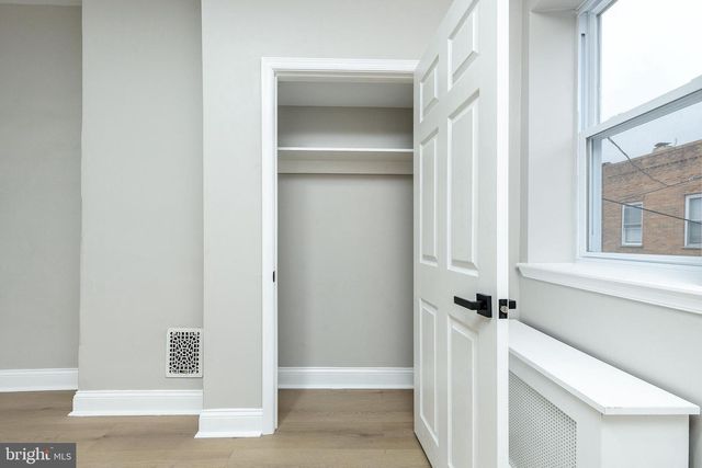 2316 S ALDER ST, Philadelphia, PA 19148