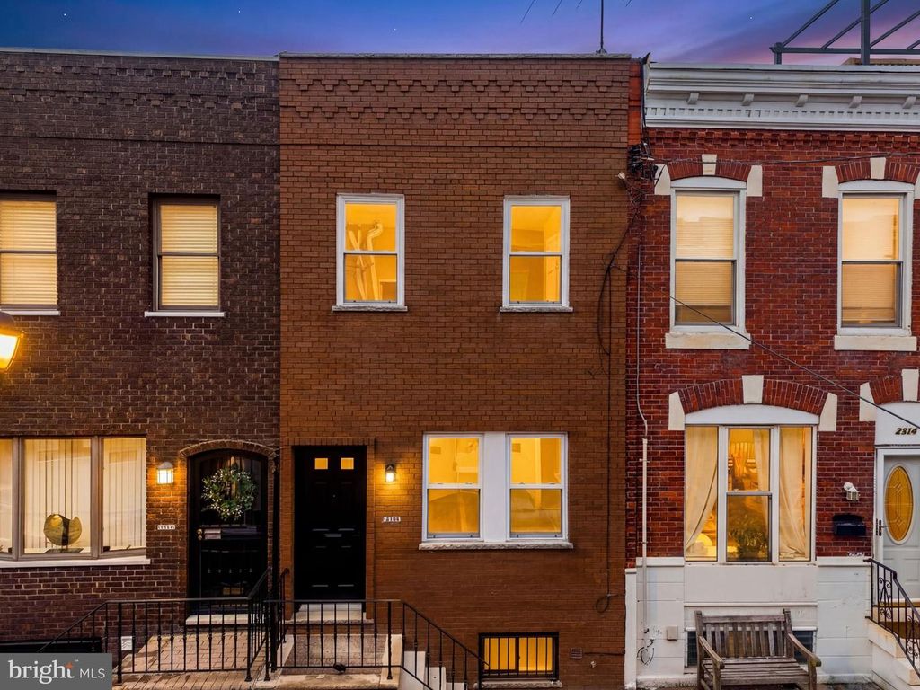 2316 S ALDER ST, Philadelphia, PA 19148