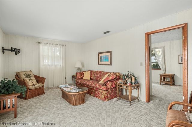 2204 Oak Beach Boulevard, Sebring, FL 33875