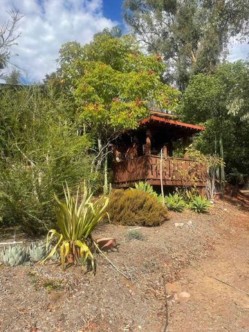 14082 Los Cielos, Escondido, CA 92025