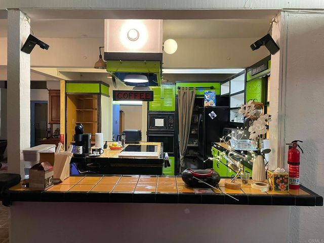 14082 Los Cielos, Escondido, CA 92025