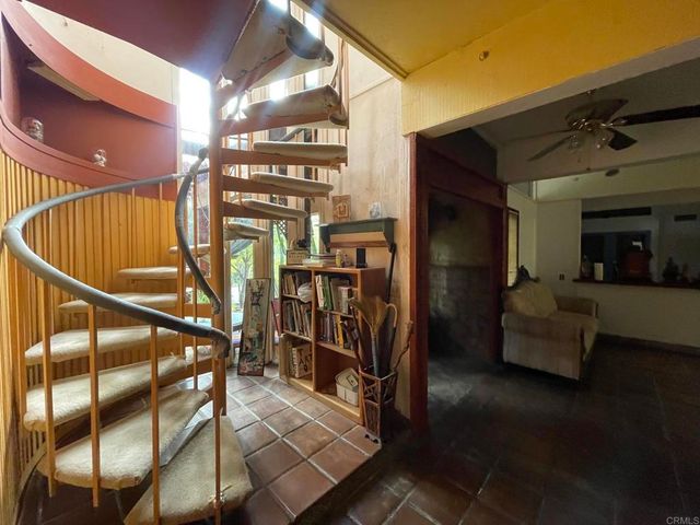 14082 Los Cielos, Escondido, CA 92025