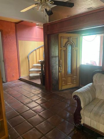 14082 Los Cielos, Escondido, CA 92025