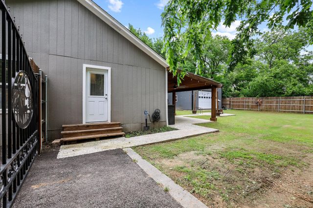 1020 W Ford Street, Denison, TX 75020