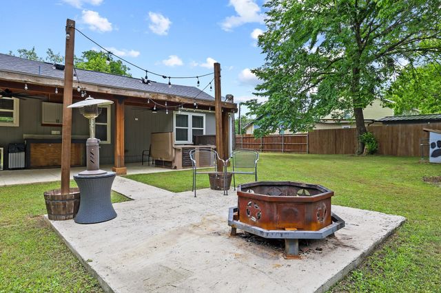 1020 W Ford Street, Denison, TX 75020