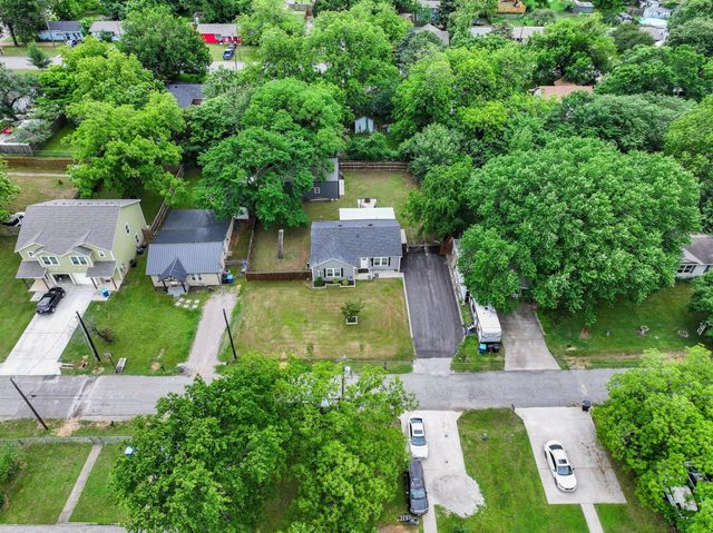 1020 W Ford Street, Denison, TX 75020