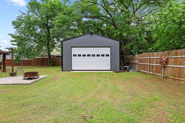 1020 W Ford Street, Denison, TX 75020