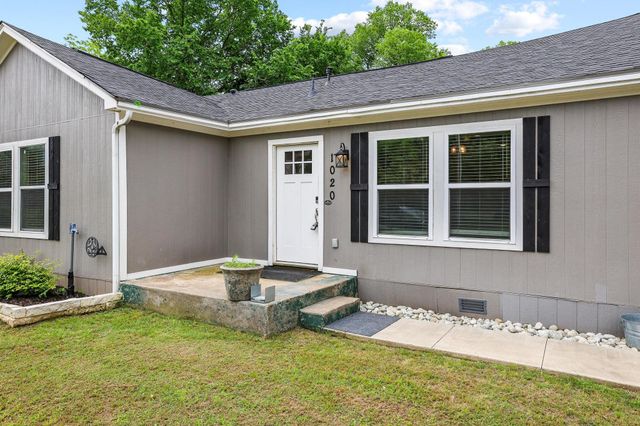 1020 W Ford Street, Denison, TX 75020