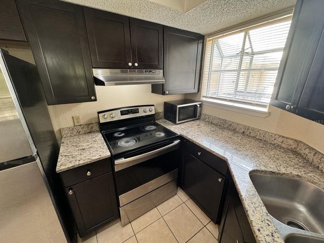 1972 LAKE ATRIUMS CIRCLE 199, Orlando, FL 32839