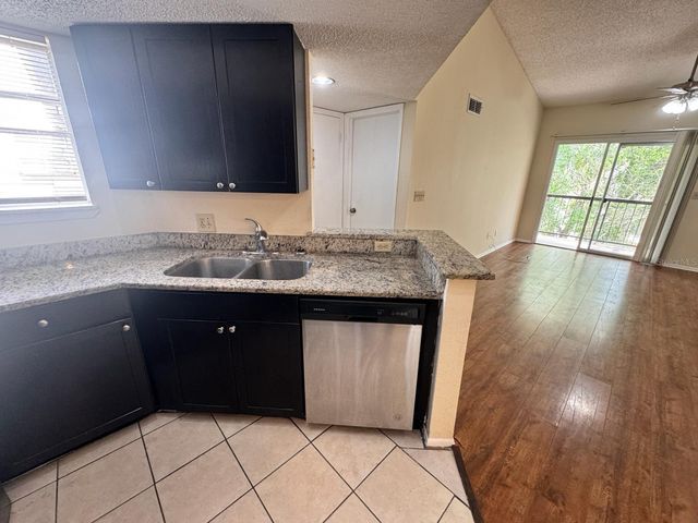 1972 LAKE ATRIUMS CIRCLE 199, Orlando, FL 32839
