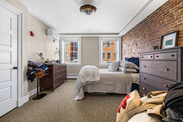 80 State St Apt 201, Portsmouth, NH 03801