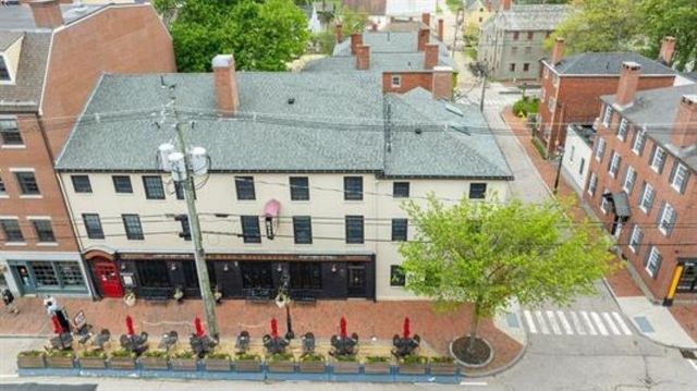 80 State St Apt 201, Portsmouth, NH 03801
