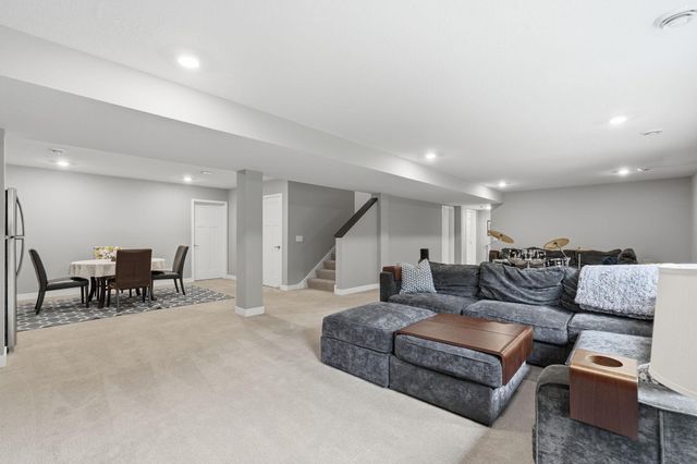 1725 131st Court W, Rosemount, MN 55068