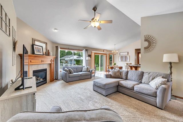 2519 TURNBURY ROAD, Green Bay, WI 54313