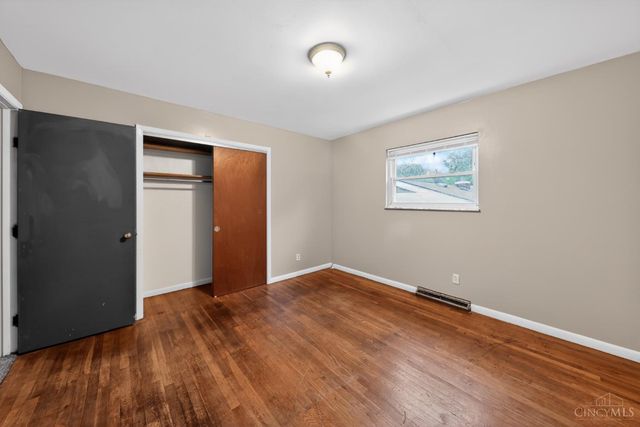 2945 Aquadale Lane, Cincinnati, OH 45211