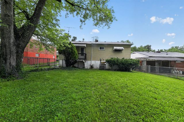 2945 Aquadale Lane, Cincinnati, OH 45211