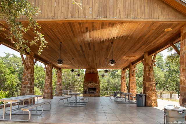2131 Senora Rdg, Canyon Lake, TX 78133
