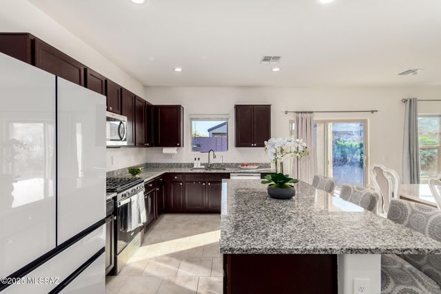 9265 W Tenaza Lane, Marana, AZ 85653