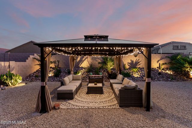 9265 W Tenaza Lane, Marana, AZ 85653