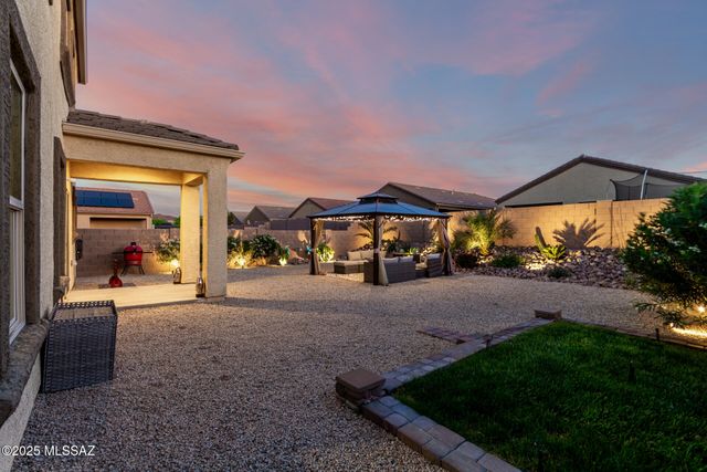 9265 W Tenaza Lane, Marana, AZ 85653