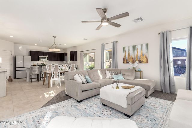 9265 W Tenaza Lane, Marana, AZ 85653